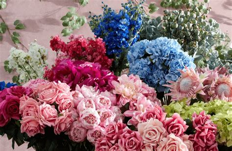 are fake flowers tacky in a home 2017
